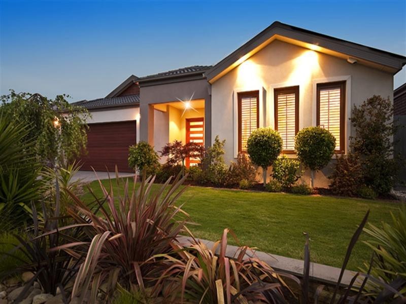 41 Paringa Drive, Ferntree Gully VIC 3156