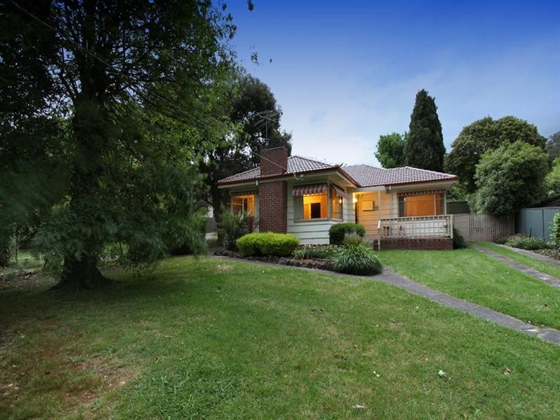 10 Johns Street, Upper Ferntree Gully VIC 3156