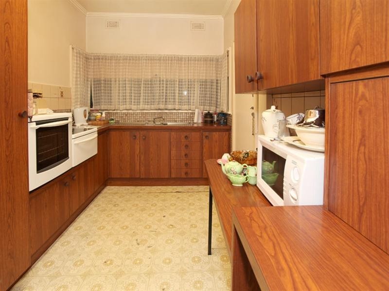 10 Johns Street, Upper Ferntree Gully VIC 3156