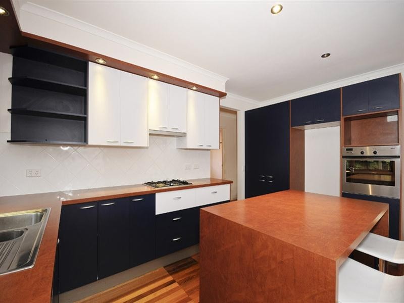 39 Fonteyn Drive, Wantirna South VIC 3152