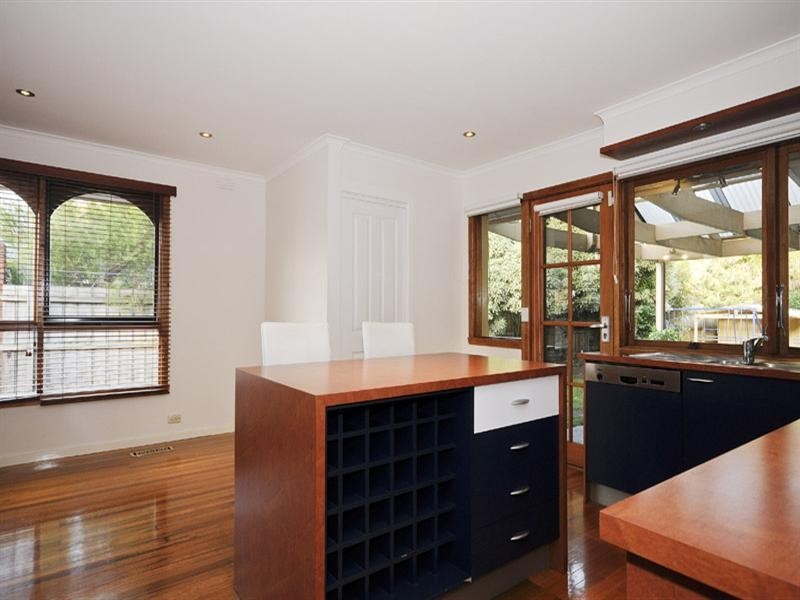 39 Fonteyn Drive, Wantirna South VIC 3152