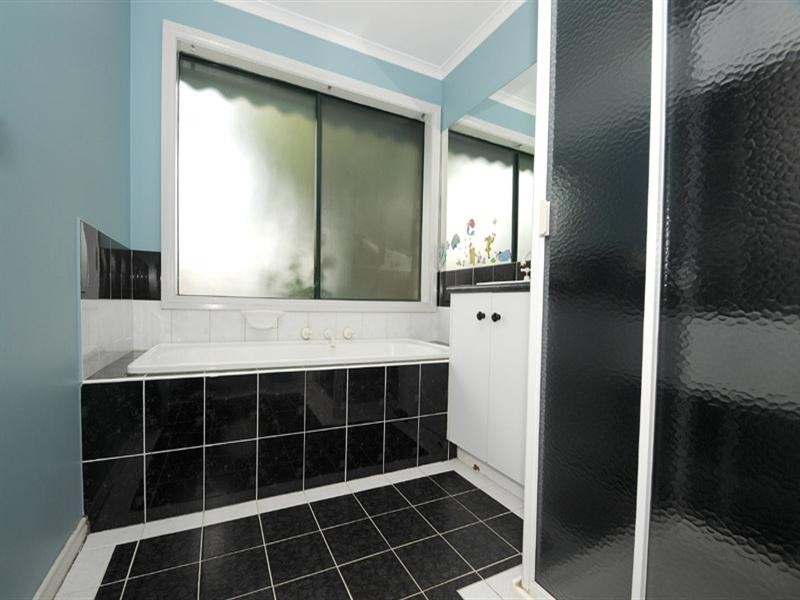 3 Greenview Court, Rowville VIC 3178