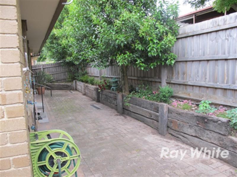 2/21 Lee Avenue, Mount Waverley VIC 3149