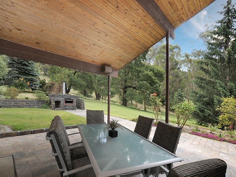 13 Aura Vale Road, Menzies Creek VIC 3159