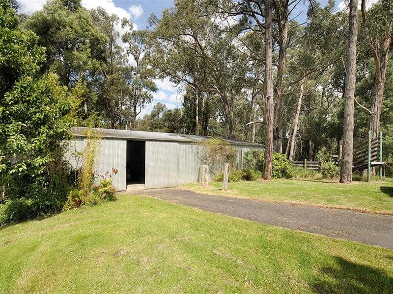 13 Aura Vale Road, Menzies Creek VIC 3159