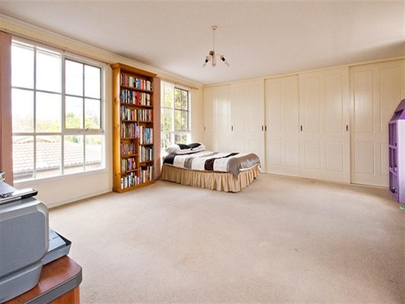 50 Grayson Drive, Scoresby VIC 3179