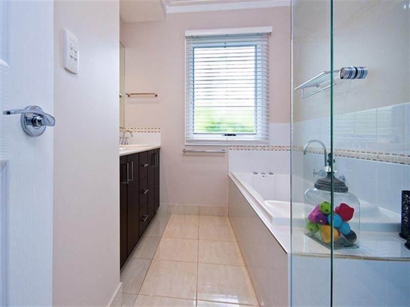 32 Benbow Crescent, Boronia VIC 3155