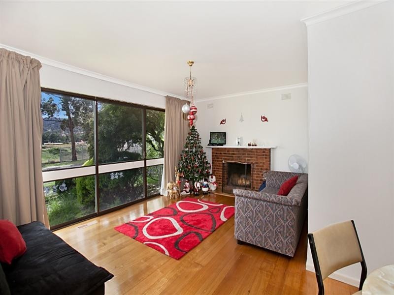 18 Cornhill Street, Ferntree Gully VIC 3156