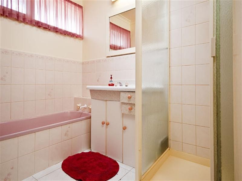 16 Leyland Road, Ferntree Gully VIC 3156