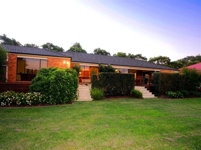 3 Hillside Court, Lysterfield South VIC 3156