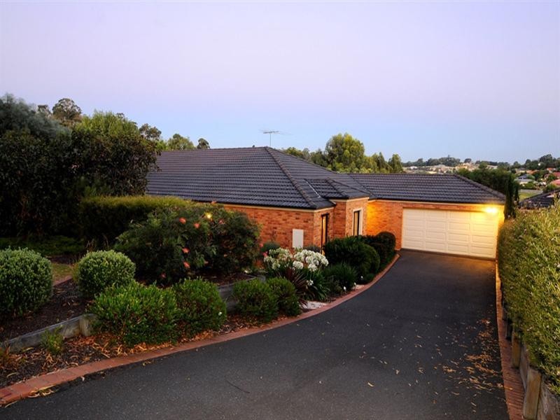 3 Hillside Court, Lysterfield South VIC 3156