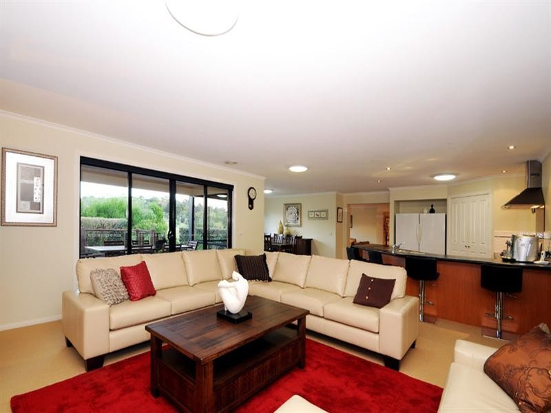 3 Hillside Court, Lysterfield South VIC 3156