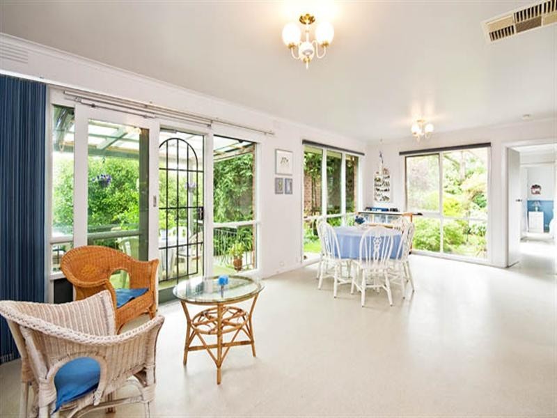 26 Bellbird Drive, Wantirna VIC 3152