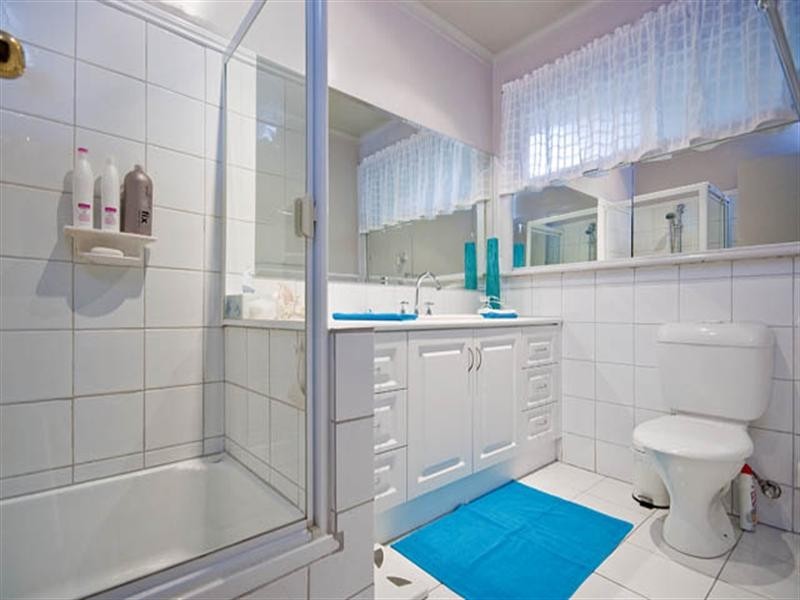 26 Bellbird Drive, Wantirna VIC 3152