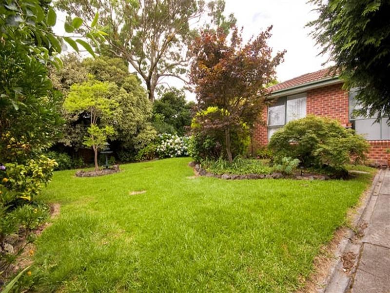 26 Bellbird Drive, Wantirna VIC 3152