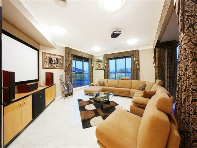 309 Hallam North Road, Lysterfield South VIC 3156