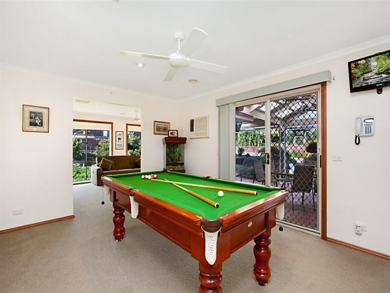 41 Kilcunda Drive, Rowville VIC 3178