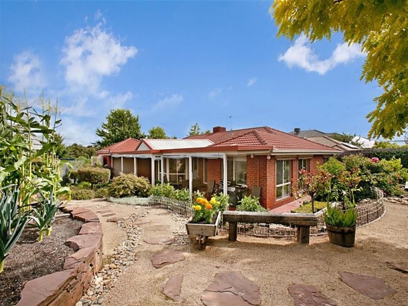 41 Kilcunda Drive, Rowville VIC 3178