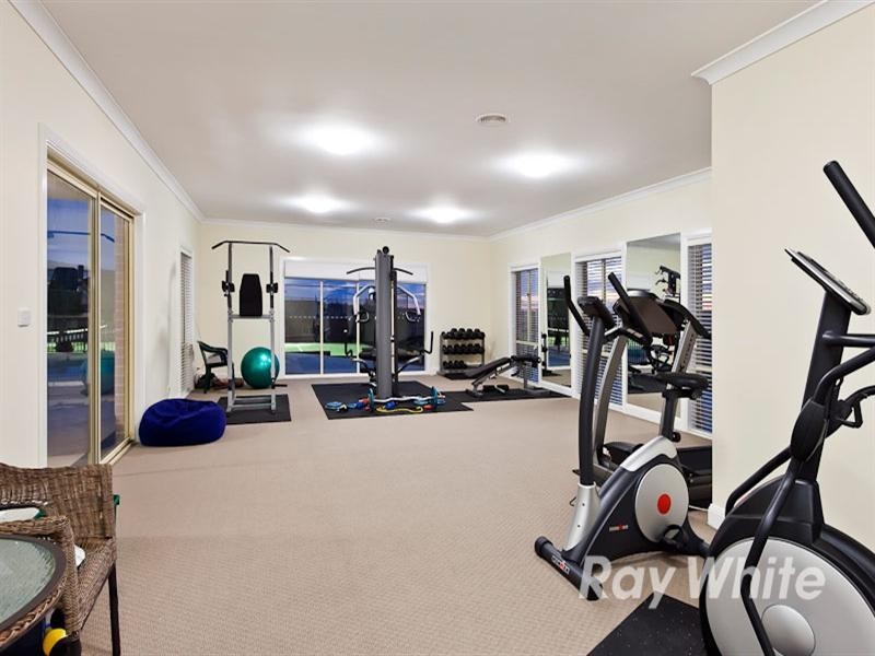 81 Grange Drive, Lysterfield VIC 3156