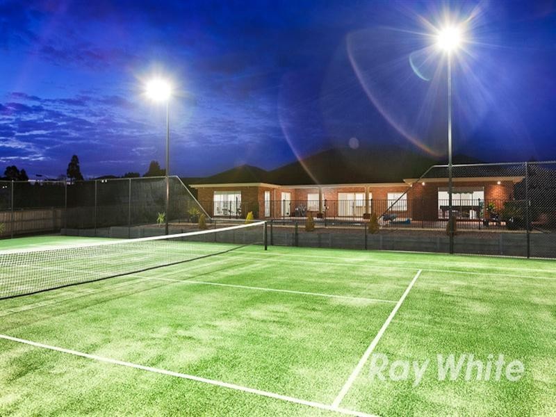81 Grange Drive, Lysterfield VIC 3156
