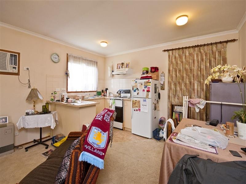 18 Sherwood Avenue, Ringwood East VIC 3135