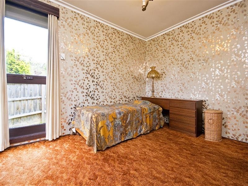 18 Sherwood Avenue, Ringwood East VIC 3135