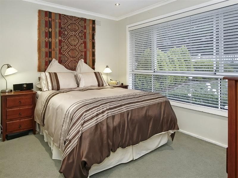 12 Blackwood Park Road, Ferntree Gully VIC 3156