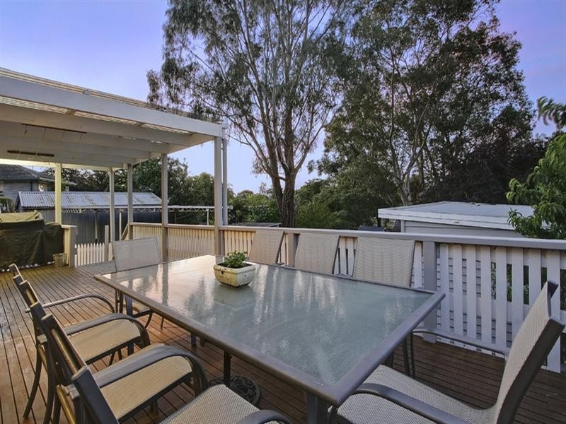 12 Blackwood Park Road, Ferntree Gully VIC 3156