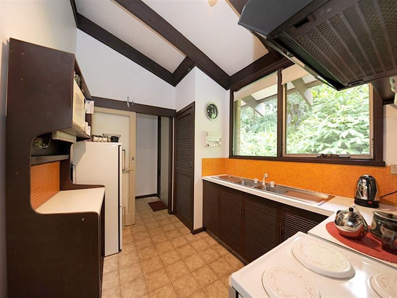 9 Birdwood Avenue, Upwey VIC 3158