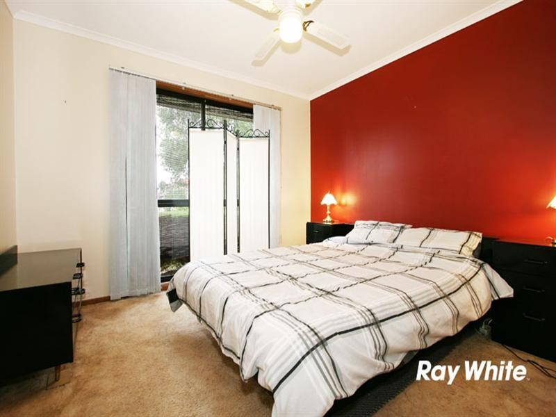 63 Allora Avenue, Ferntree Gully VIC 3156