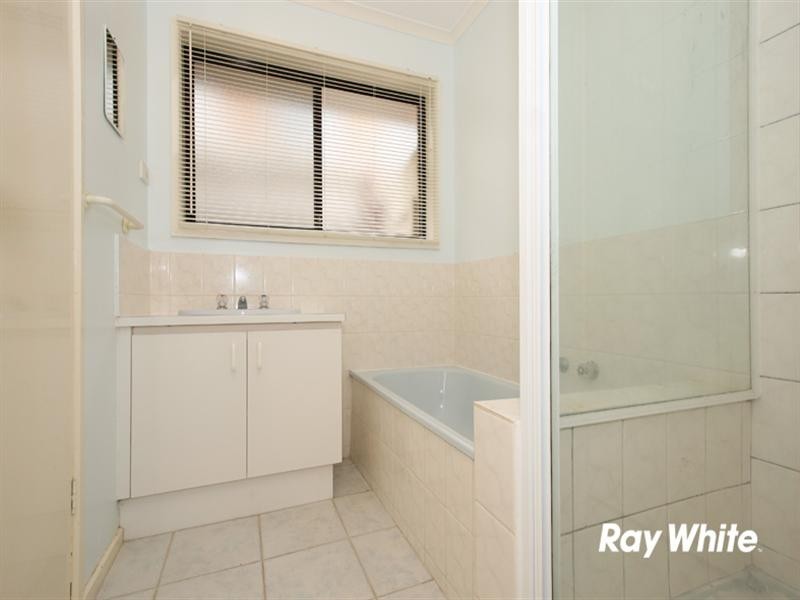 63 Allora Avenue, Ferntree Gully VIC 3156