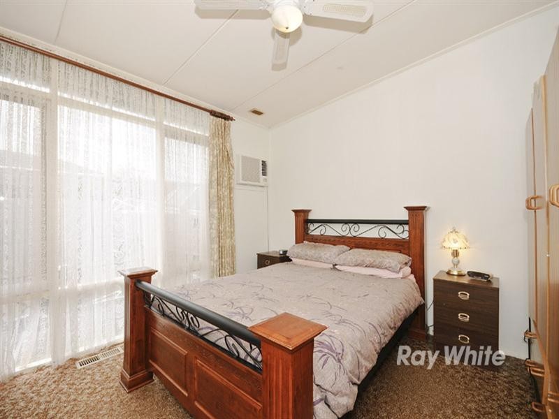 48 Renwick Road, Ferntree Gully VIC 3156