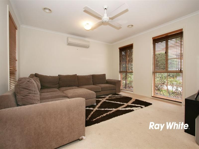 2/194 Blackwood Park Road, Rowville VIC 3178