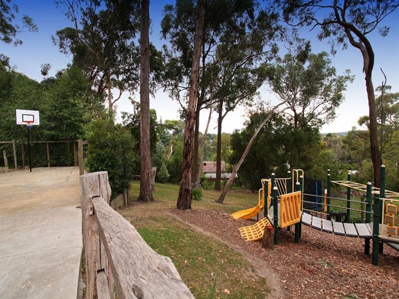 26 Ferguson Street, Upwey VIC 3158