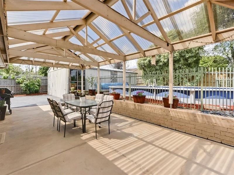 2 Elmore Court, Ferntree Gully VIC 3156