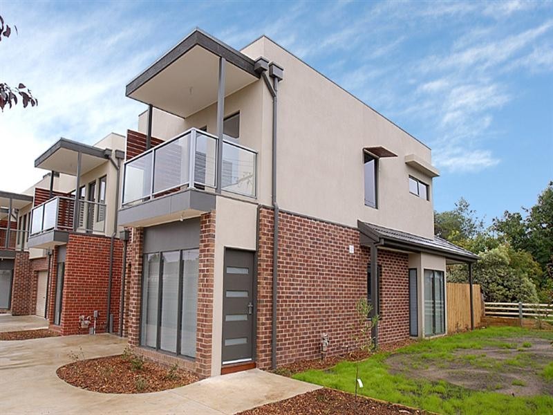 1/10 Tulip Crescent, Boronia VIC 3155