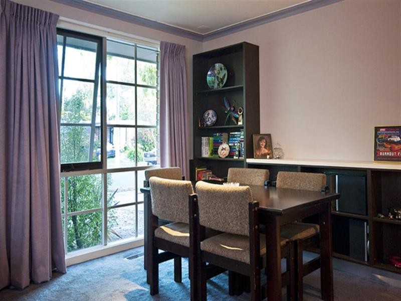 10 Toolimerin Avenue, Bayswater North VIC 3153