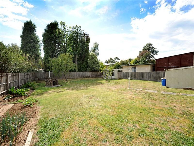 25 Linda Crescent, Ferntree Gully VIC 3156