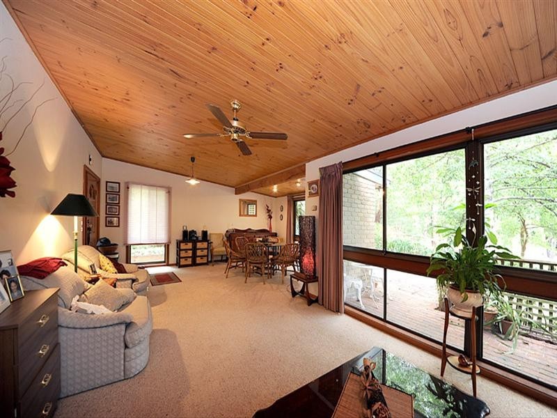 7 Glenbrook Road, Clematis VIC 3782