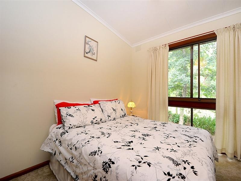7 Glenbrook Road, Clematis VIC 3782