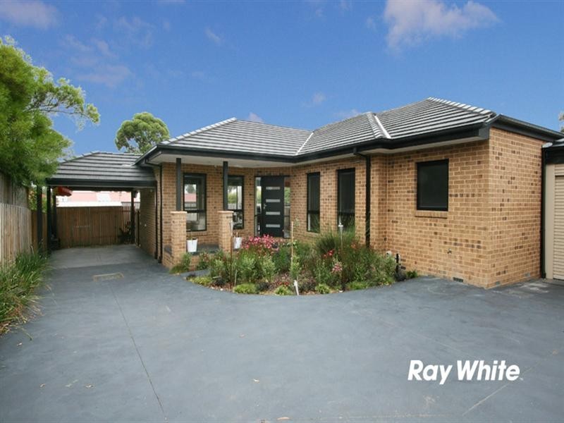 2/15 Pinnacle Avenue, Ferntree Gully VIC 3156
