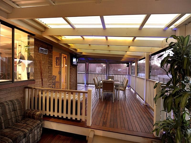 8 Gum Court, Knoxfield VIC 3180