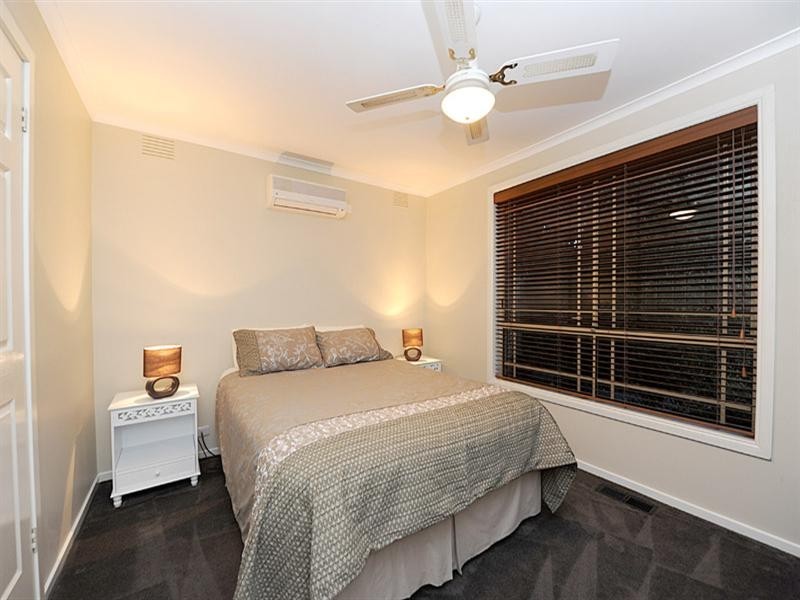 8 Gum Court, Knoxfield VIC 3180