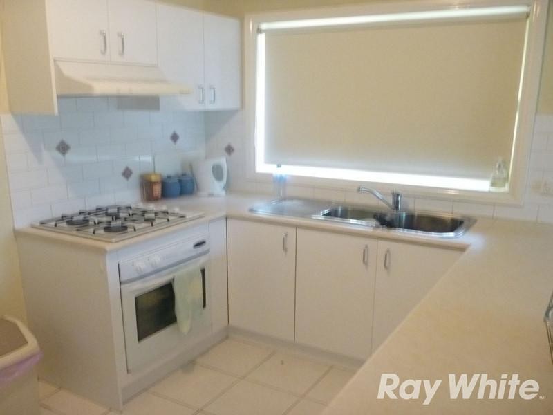4 Otley Way, Cranbourne East VIC 3977