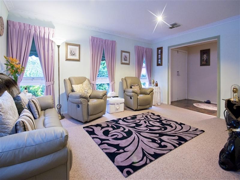 1 Russell Crescent, Boronia VIC 3155