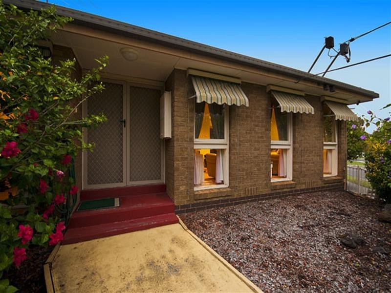 1 Russell Crescent, Boronia VIC 3155