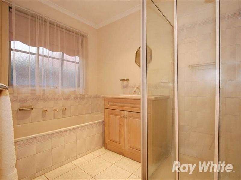 12 Sundew Court, Knoxfield VIC 3180