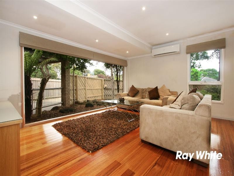 10 Adele Avenue, Ferntree Gully VIC 3156