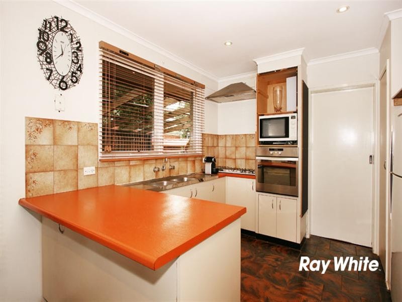 10 Adele Avenue, Ferntree Gully VIC 3156