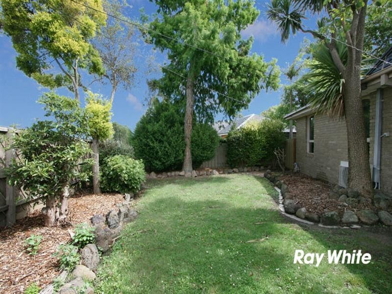 10 Adele Avenue, Ferntree Gully VIC 3156